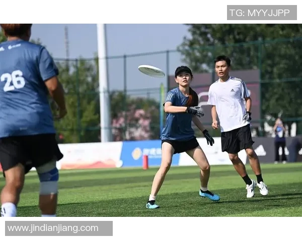 飞盘盛宴:探秘西安飞盘队的极速风采与团队精神 飞盘盛宴:探秘西安飞盘队的极速风采与团队精神