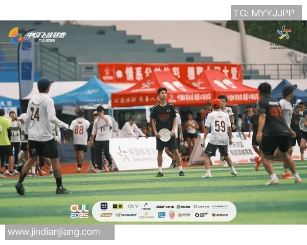 飞盘之路:广州飞盘队奋勇拼搏与荣耀成长的真实故事 飞盘之路:广州飞盘队奋勇拼搏与荣耀成长的真实故事