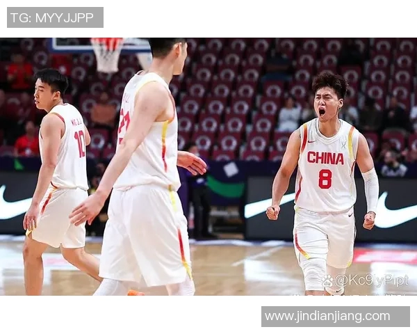 伊朗男篮与澳大利亚男篮激战正酣谁能在这场较量中胜出