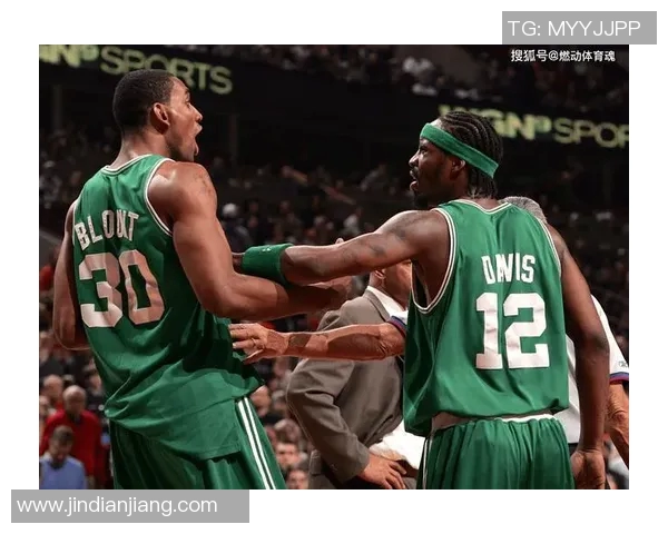 凯尔特人与猛龙激战加时赛双方拼尽全力争夺胜利