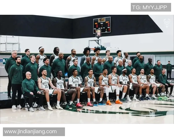 字母哥考虑未来续约计划先观察雄鹿能否争夺总冠军 字母哥考虑未来续约计划先观察雄鹿能否争夺总冠军