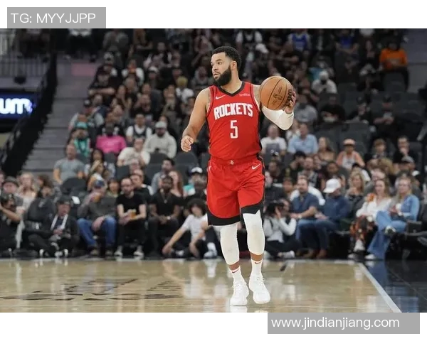 弗雷德范弗利特的崛起之路与NBA赛场的传奇故事 弗雷德范弗利特的崛起之路与NBA赛场的传奇故事