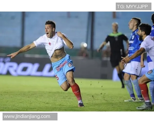 河床与基尔梅斯的精彩对决比分分析与赛后点评 河床与基尔梅斯的精彩对决比分分析与赛后点评