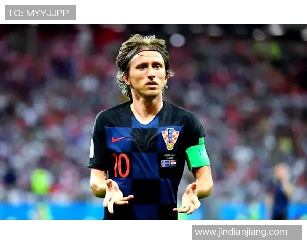 莫德里奇：足球场上的艺术家与传奇中场的辉煌旅程