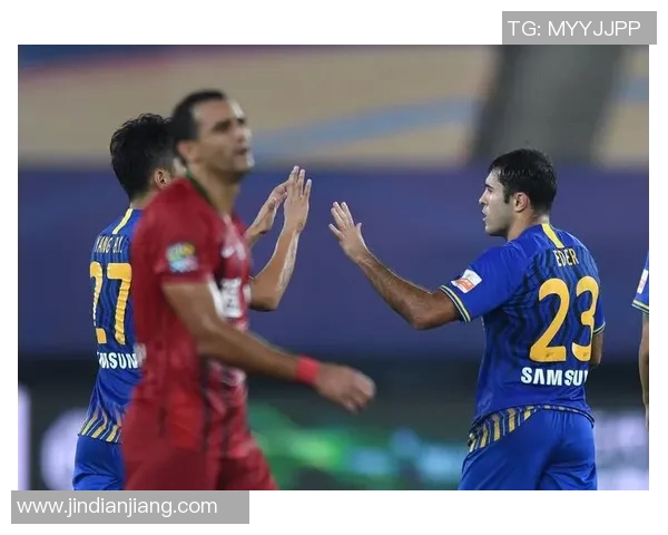 苏宁与建业激战正酣双方进球精彩纷呈引发球迷热议