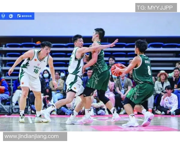 2021年勇士与湖人激战回顾：篮球盛宴中的精彩瞬间与战术较量