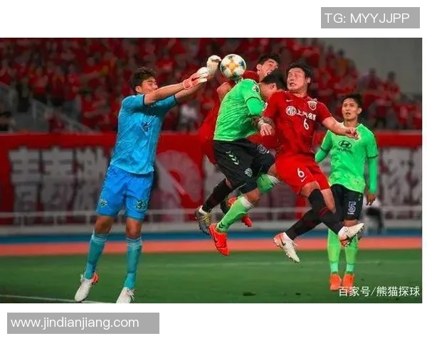 全北现代与上海上港对决分析战术布局与球员表现探讨